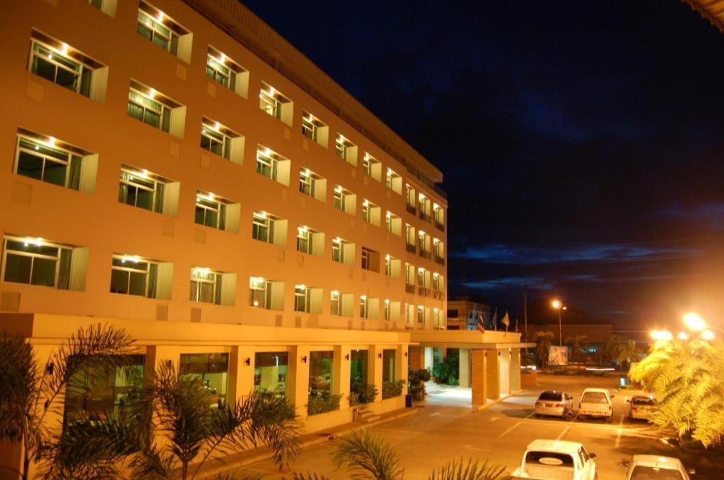 Western Grand Hotel Ratchaburi Ban Bang Kra Exterior photo