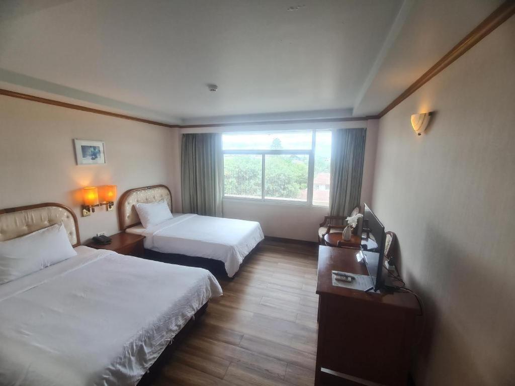 Western Grand Hotel Ratchaburi Ban Bang Kra Exterior photo