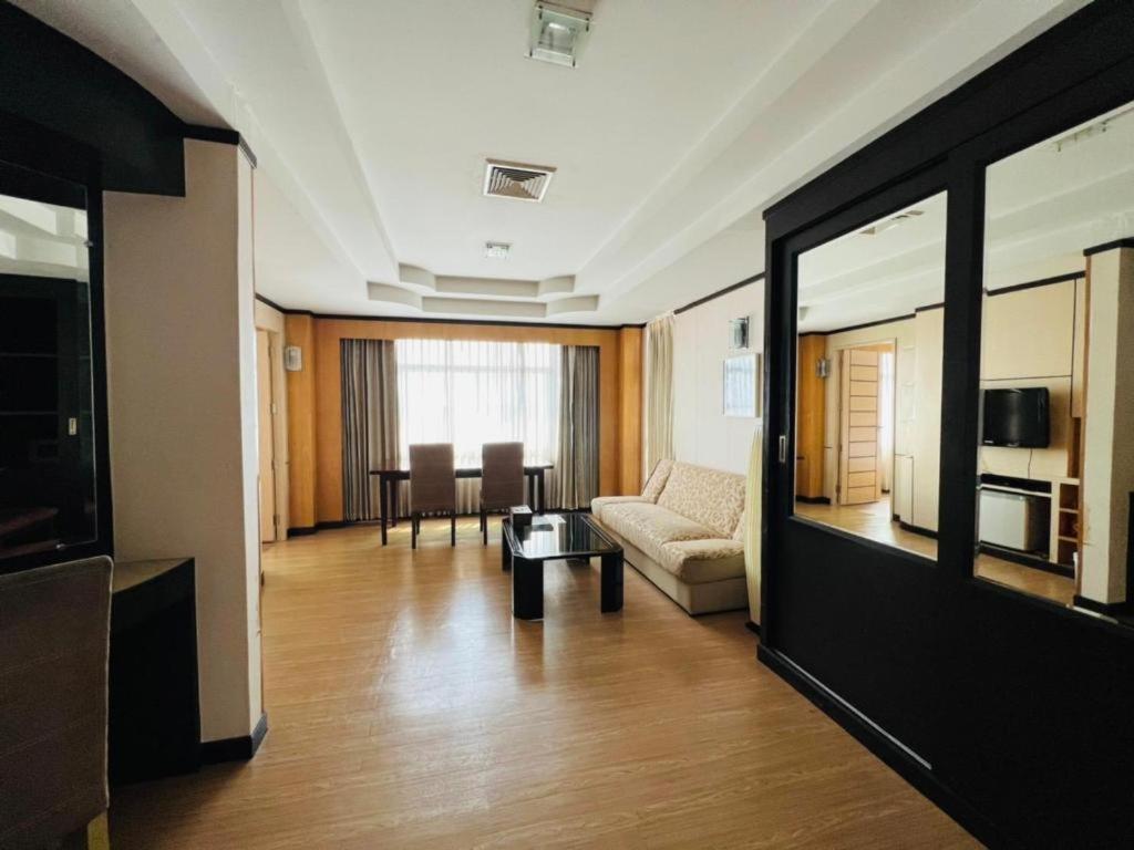 Western Grand Hotel Ratchaburi Ban Bang Kra Exterior photo
