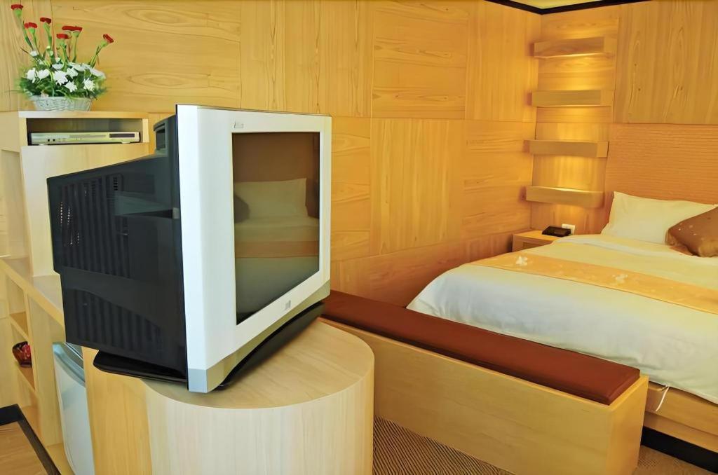 Western Grand Hotel Ratchaburi Ban Bang Kra Exterior photo